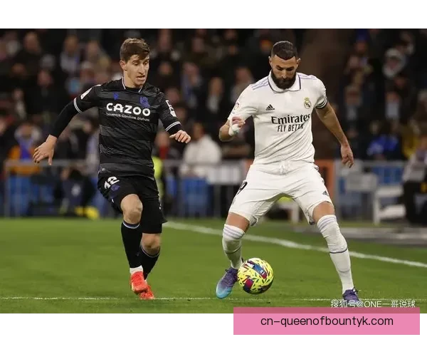 佩伊克主场迎战奥摩尼亚迈欧三方对决激烈展现足球魅力